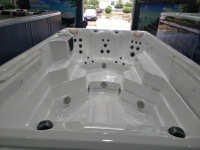 Плавательный спа-бассейн Bigeer BG-6653 Плавательный спа-бассейн Bigeer BG-6653